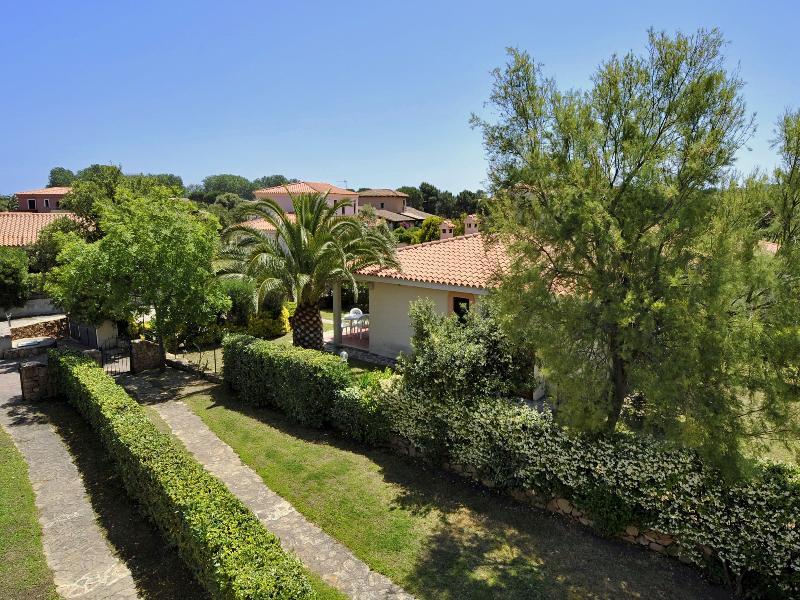 Residence Le Canne San Teodoro  Bagian luar foto