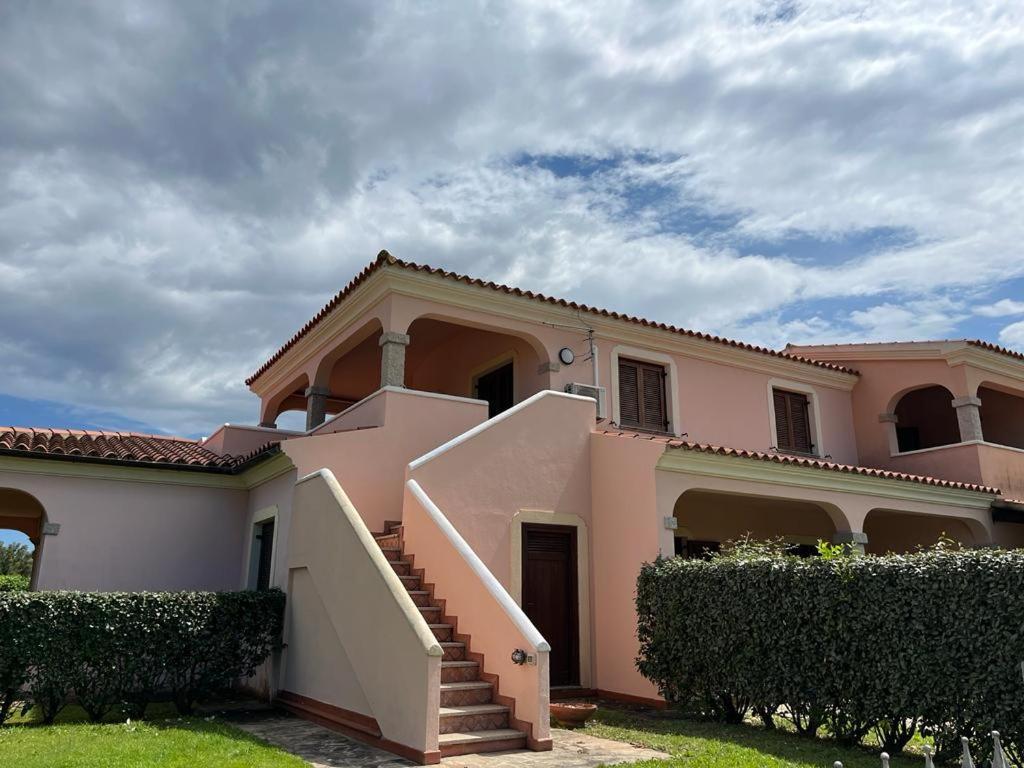 Residence Le Canne San Teodoro  Bagian luar foto