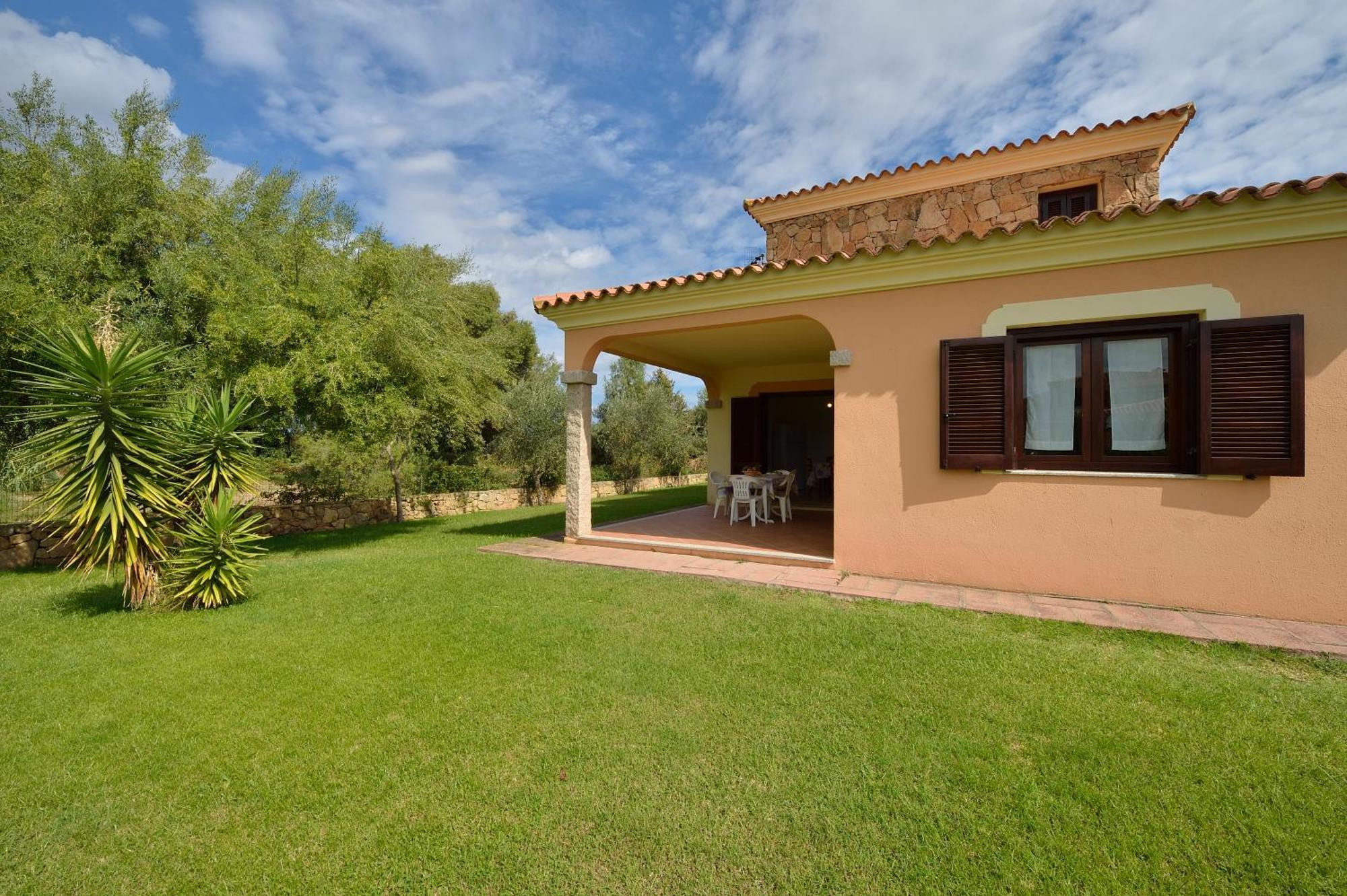 Residence Le Canne San Teodoro  Bagian luar foto