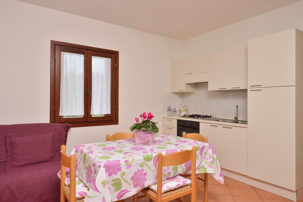 Residence Le Canne San Teodoro  Bagian luar foto