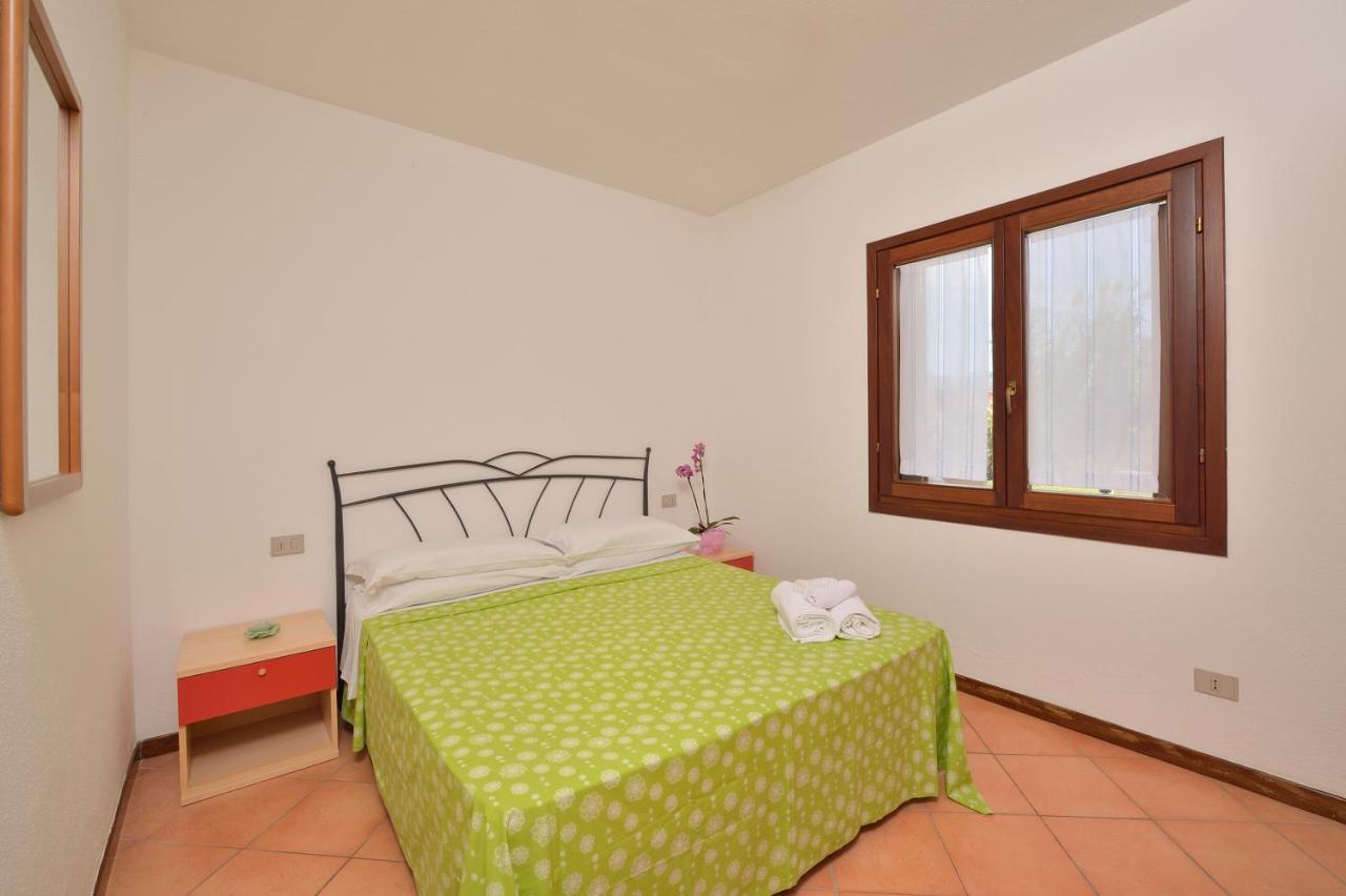 Residence Le Canne San Teodoro  Bagian luar foto