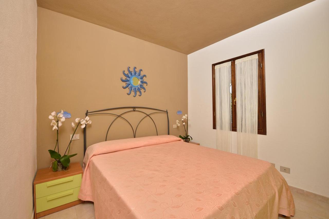 Residence Le Canne San Teodoro  Bagian luar foto