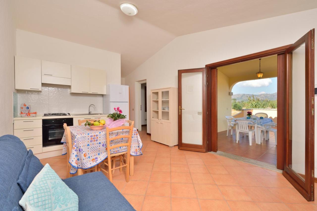 Residence Le Canne San Teodoro  Bagian luar foto