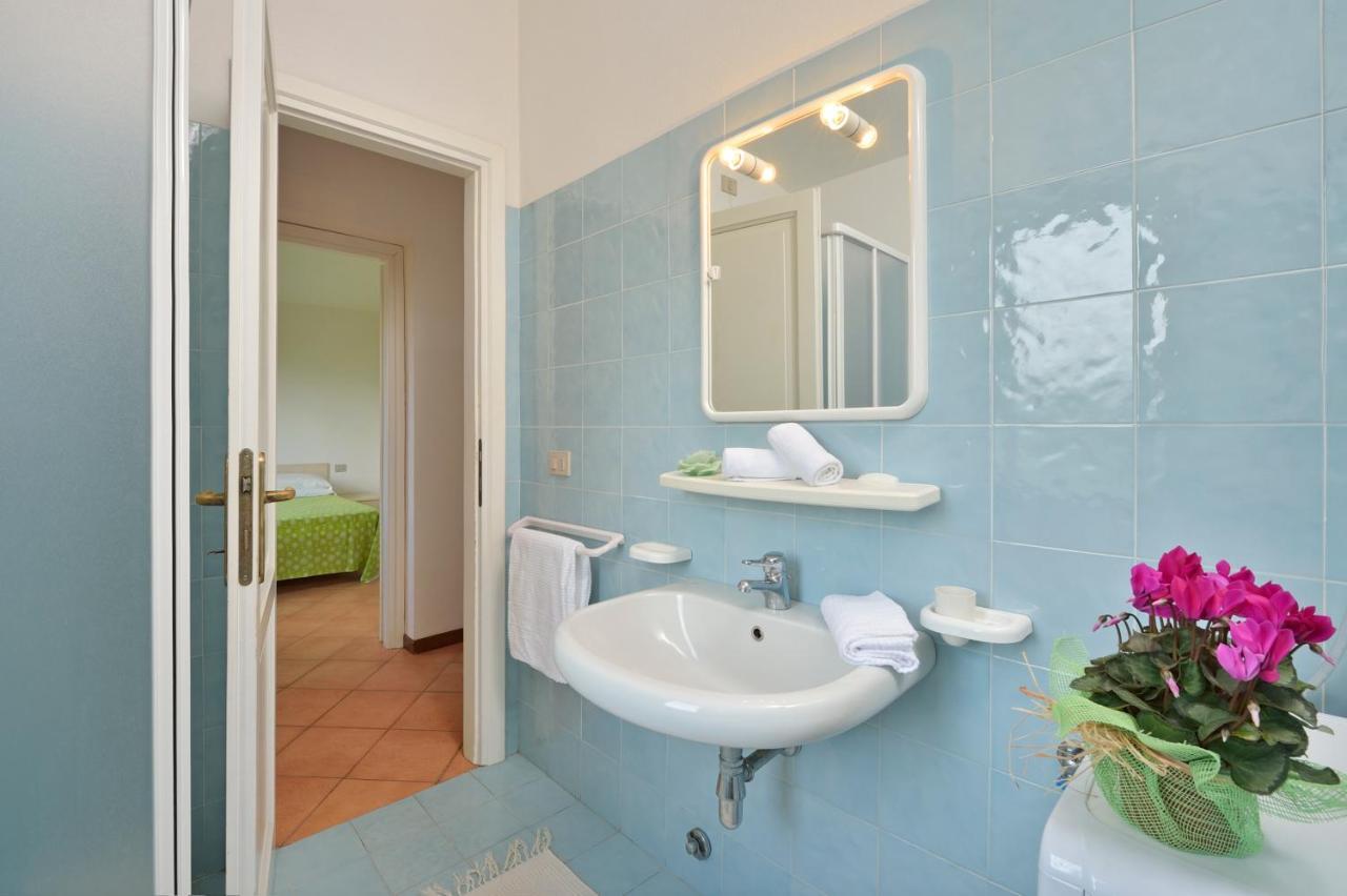 Residence Le Canne San Teodoro  Bagian luar foto