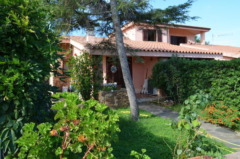 Residence Le Canne San Teodoro  Bagian luar foto